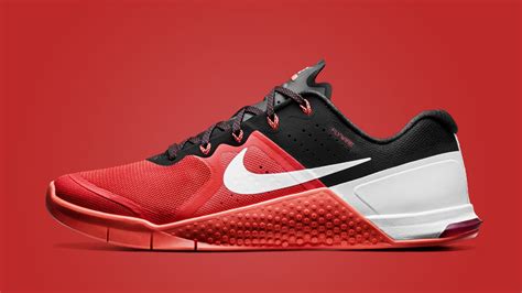 best sneakers for weight training.